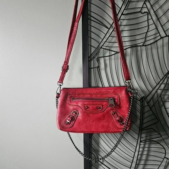 David Jones | Red Faux Leather Mini Bag City Style with  Long Removable Strap - Picture 2 of 12